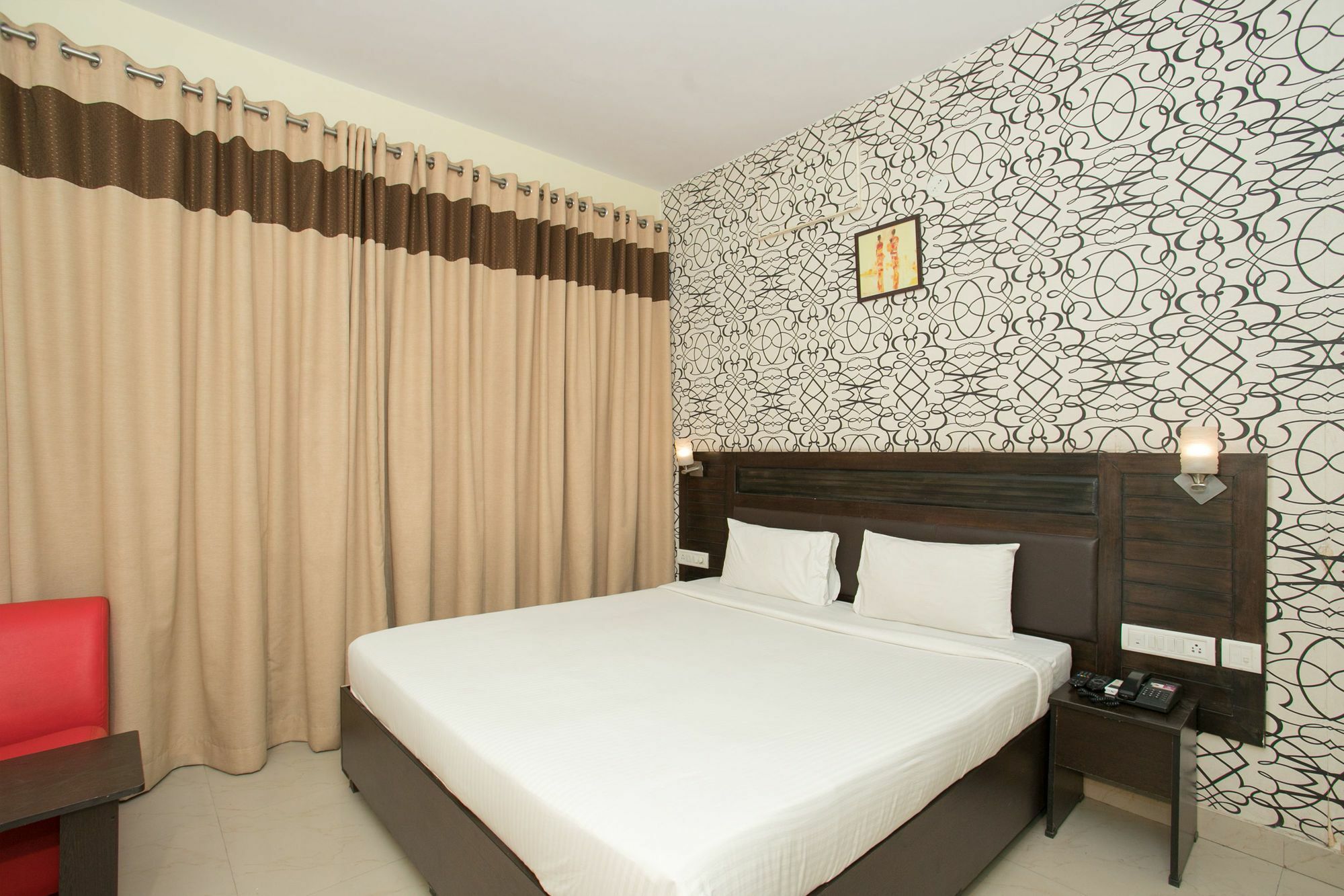 Oyo 10378 Hotel Hibiscus Mayflower Bangalore Exterior foto