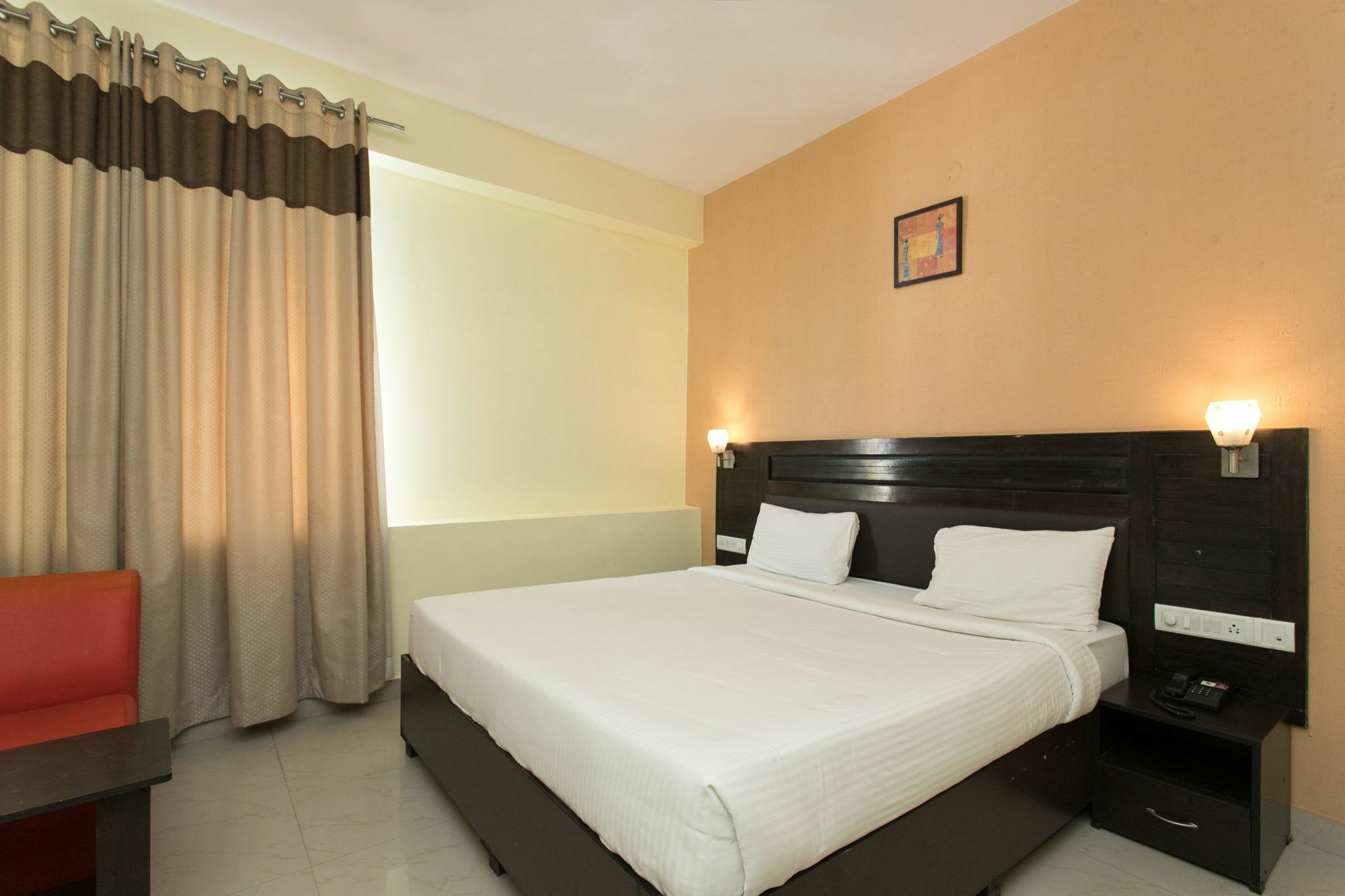 Oyo 10378 Hotel Hibiscus Mayflower Bangalore Exterior foto